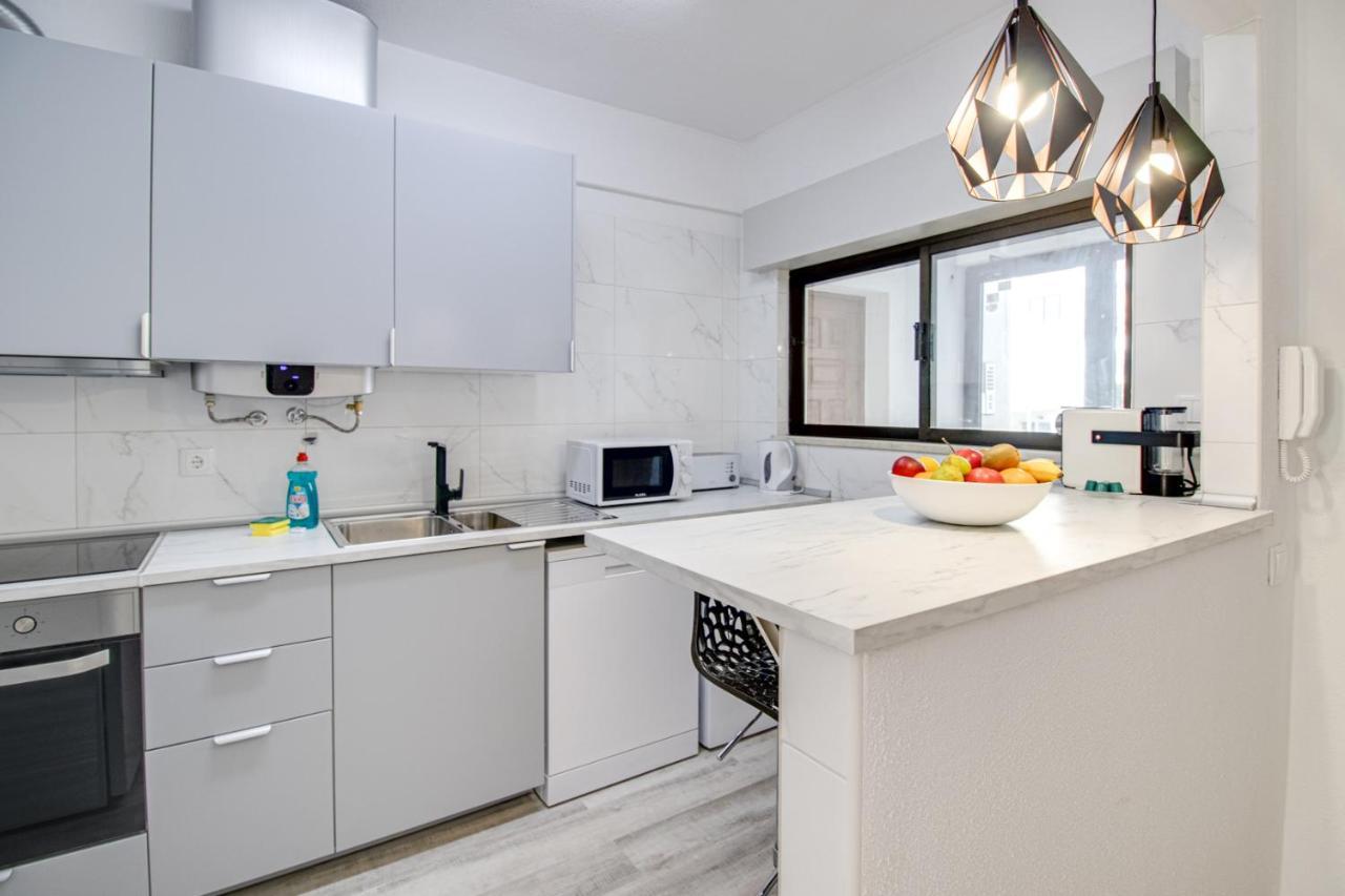 Renovated Oasis Ocean View 1Bd Wi-Fi Beach 3 Min Albufeira Bagian luar foto